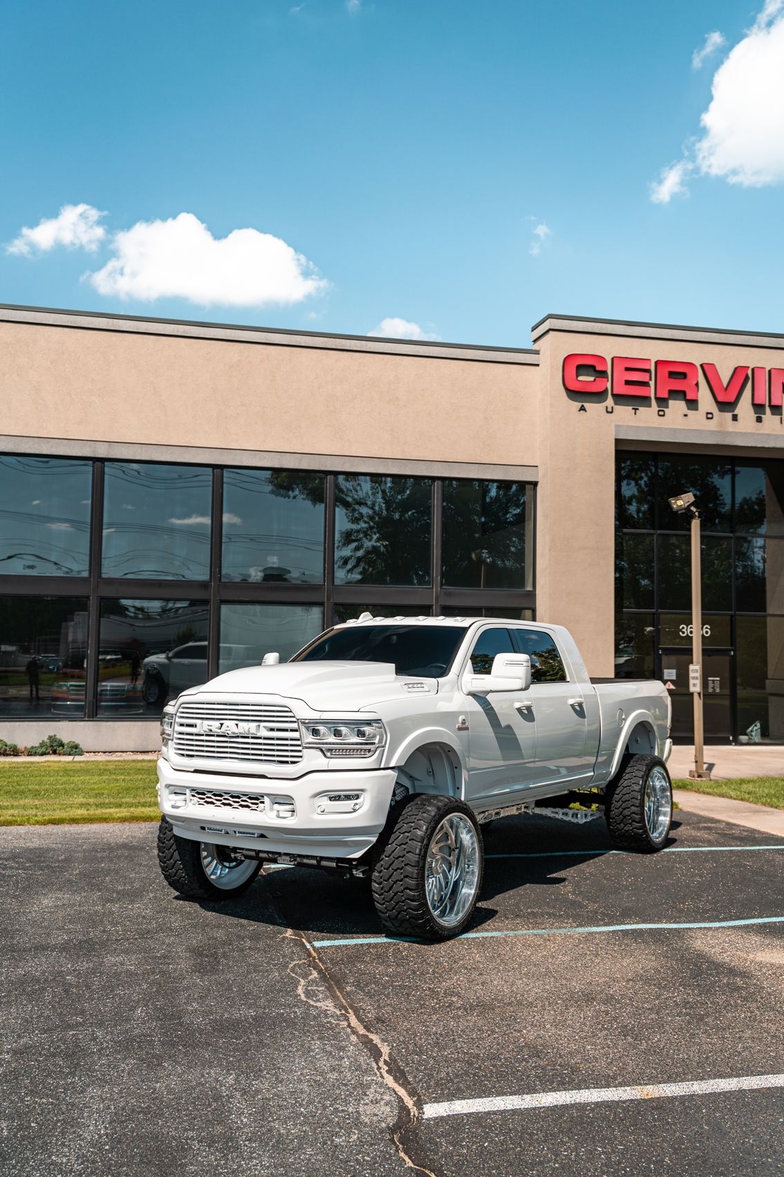 2019-2025 5th Gen Ram Cervinis Cowl Hoods