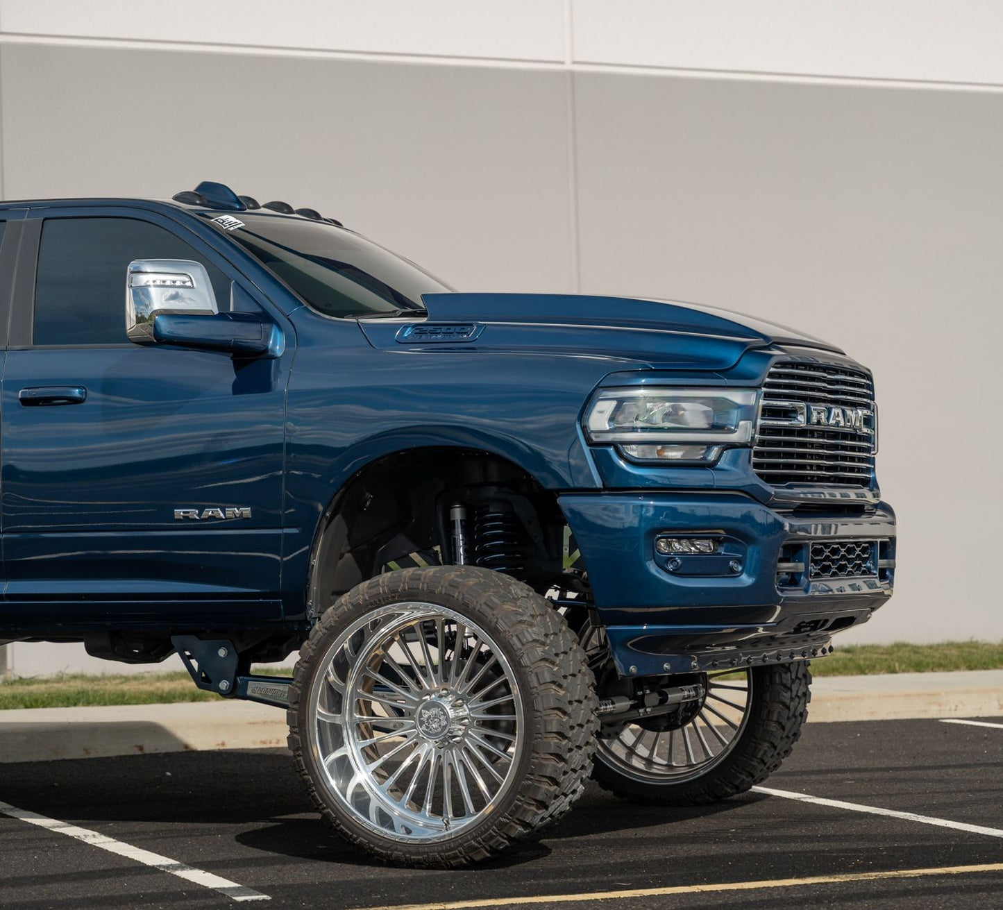 2019-2025 5th Gen Ram Cervinis Cowl Hoods