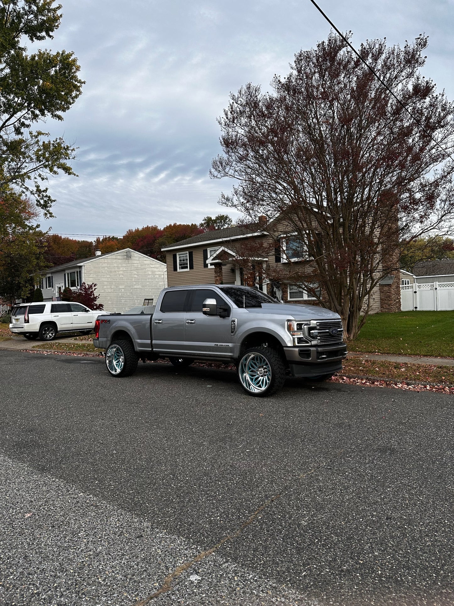 17-22 Super Duty Cervinis Cowl Hood