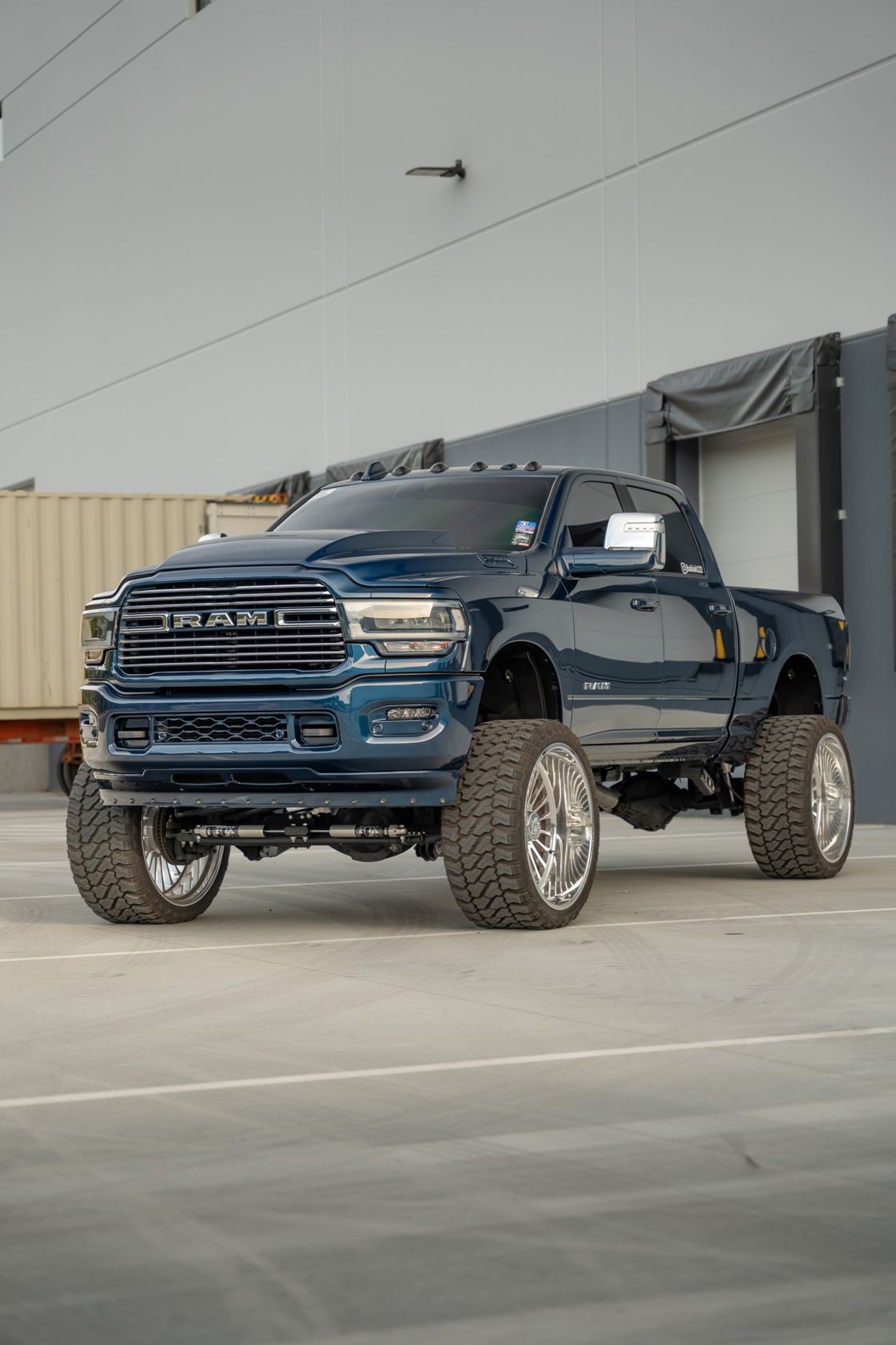 2019-2025 5th Gen Ram Cervinis Cowl Hoods